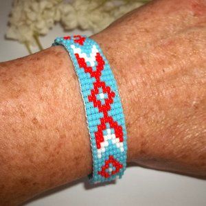 Beaded Bracelet Southwestern Western Style Turquoise Blue Red White Silver A776